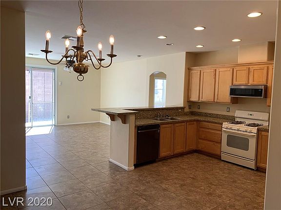3rd image of 565 Fork Mesa Ct
