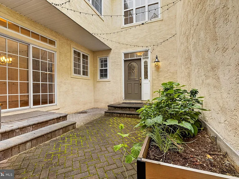 16 Oak Leaf Ln — Photo 6