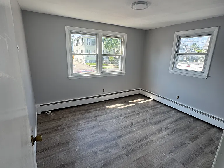310 Evergreen St #1 — Photo 5