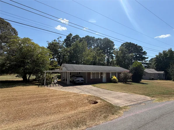 803 Spring St, Springhill, LA 71075