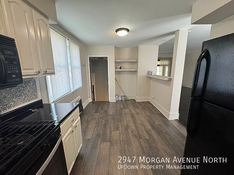 2947 Morgan Ave N — Photo 18