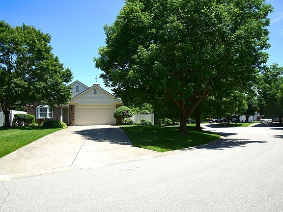 5th image of 15 Ash Hill Ct