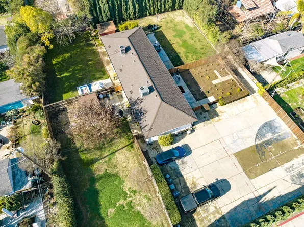 5654-5652 Broadway, Sacramento, CA 95820