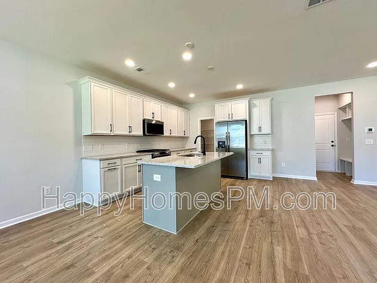 8725 Revival Rd — Photo 7