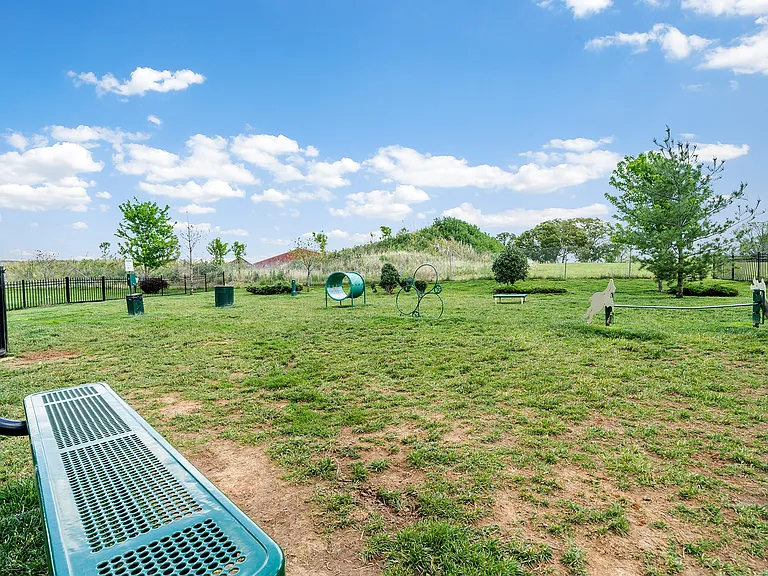 Addison at Rossview — Photo 53