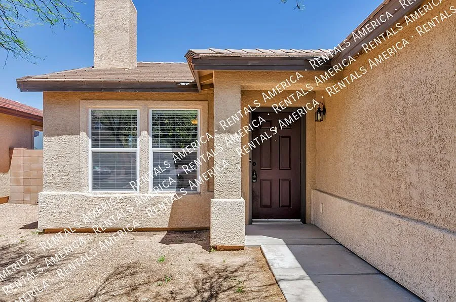 Beautiful Mesquite Ranch home Available now! — Photo 2
