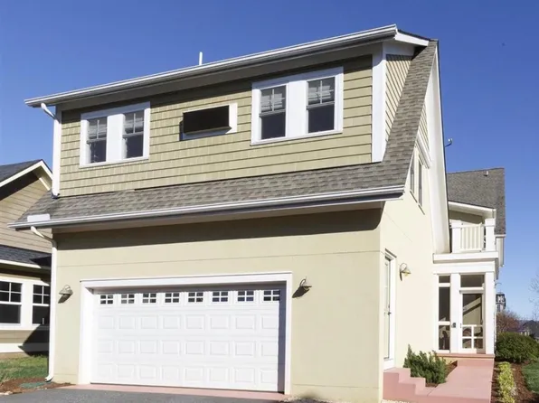114 Caty Ln, Charlottesville, VA 22901