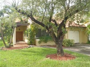 3302 Torremolinos Ave, Doral, FL 33178