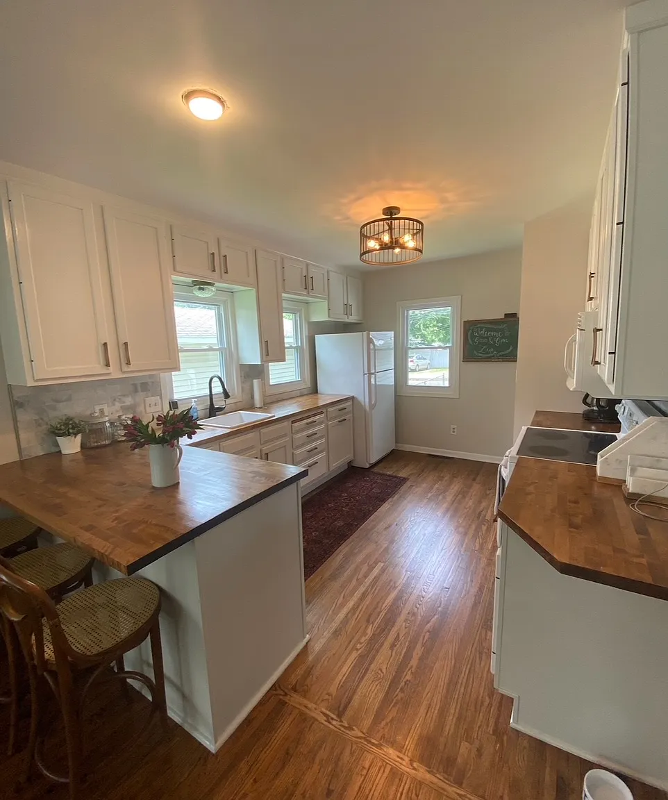 2 bed, 1828 sqft, $2,650 — Photo 1