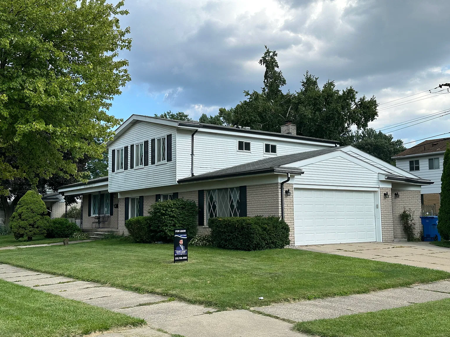 4 bed, 2236 sqft, $2,500 — Photo 1
