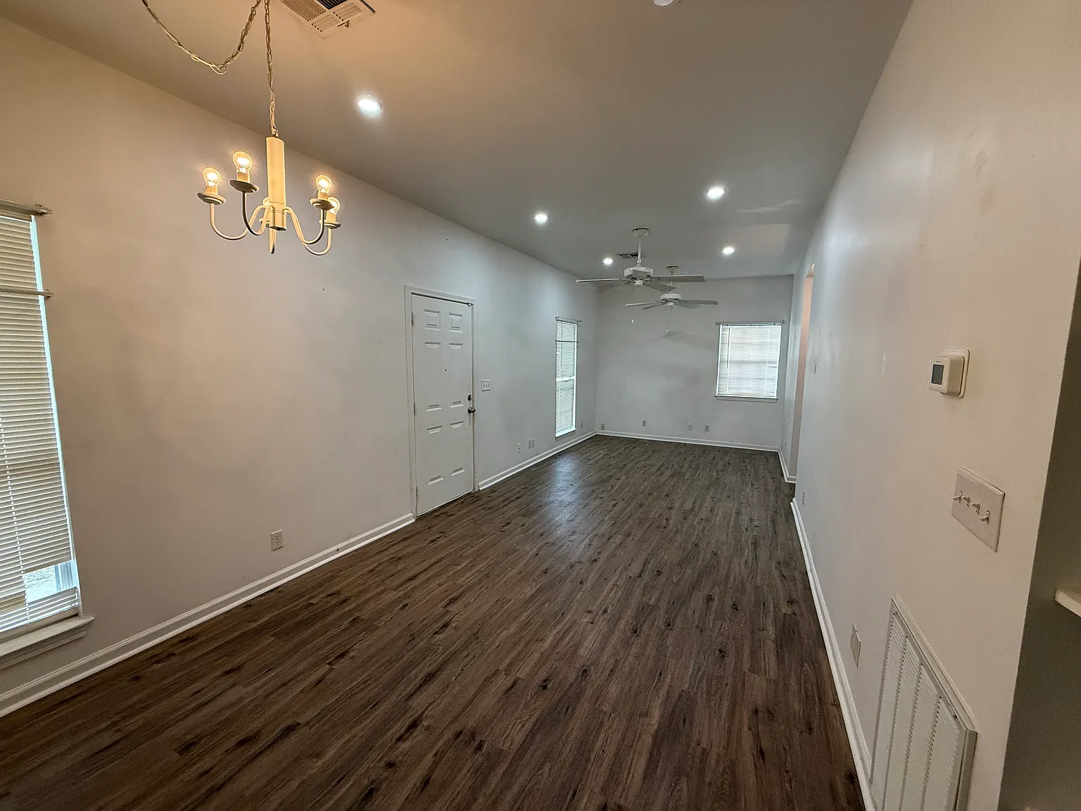 2 bed, 1000 sqft, $1,500 — Photo 1