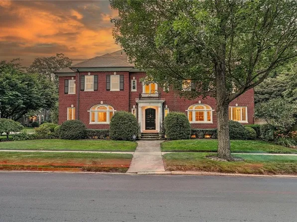 271 Taber Ave, Providence, RI 02906