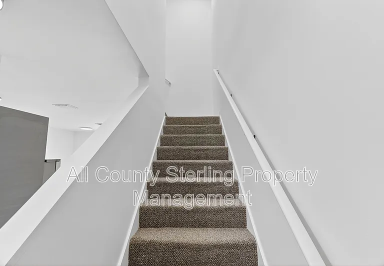 1611 NW 29th Rd #3 — Photo 17