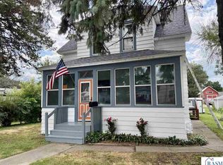121 Webster St N, Kasota, MN 56050