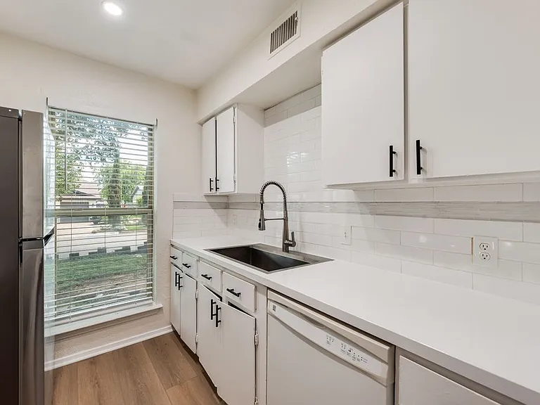 3824 Cibolo Dr #112 — Photo 1