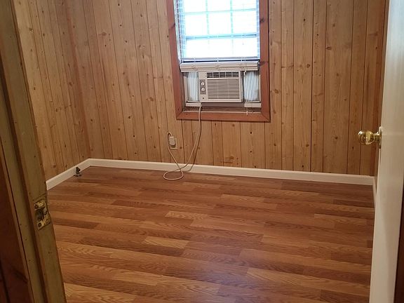 4th image of 701 Montague St