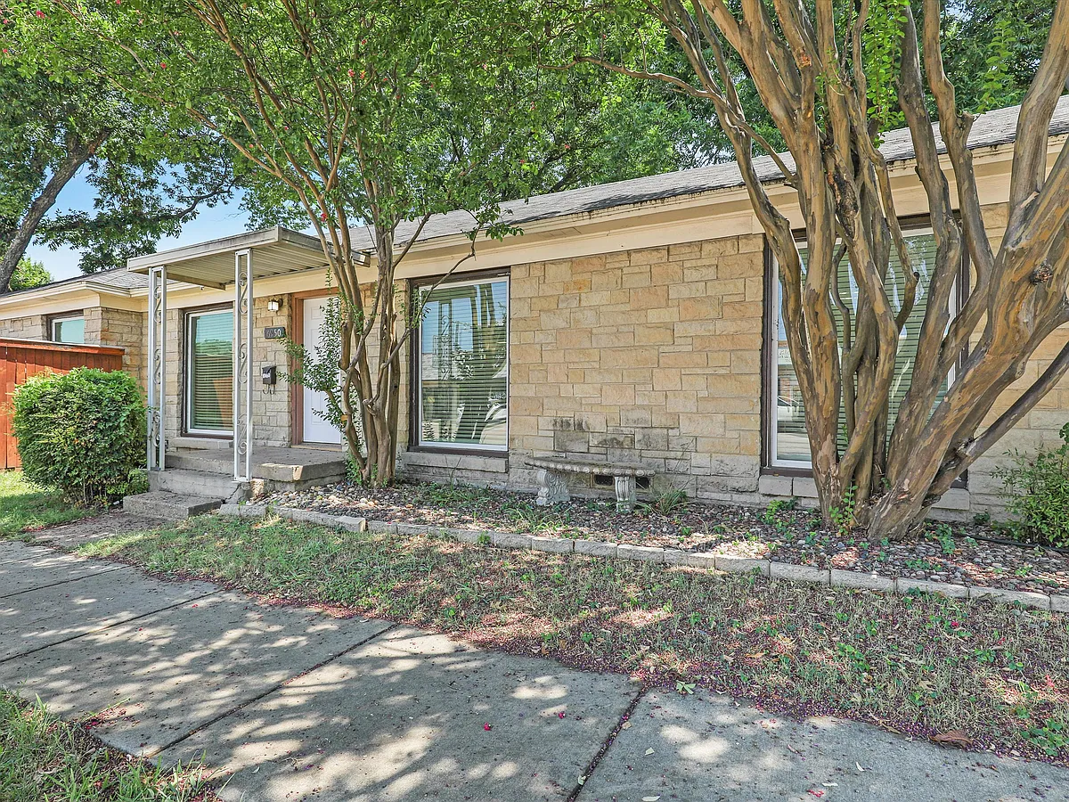 Building Photo - 6950 Hillcrest Ave
