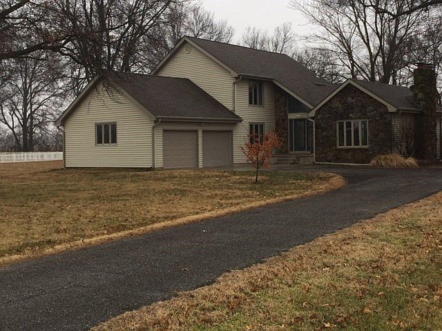 2nd image of 116 Brookview Rd