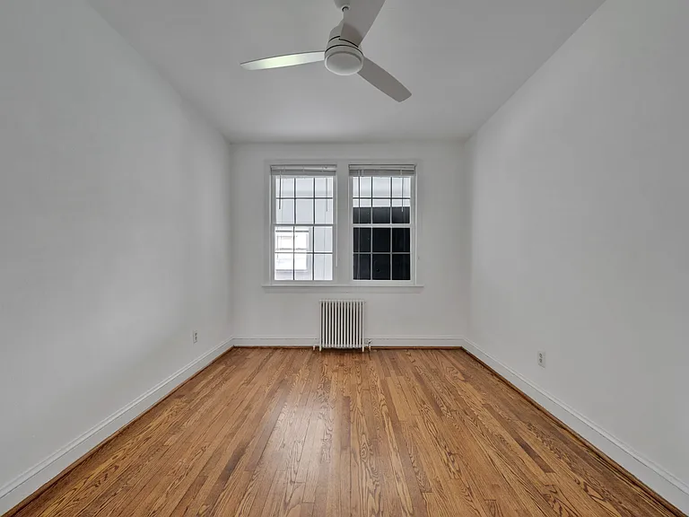 4500 Macarthur Blvd NW #1 — Photo 3