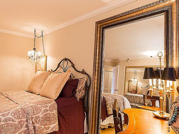 5th image of 303 Greenwich St APT 3