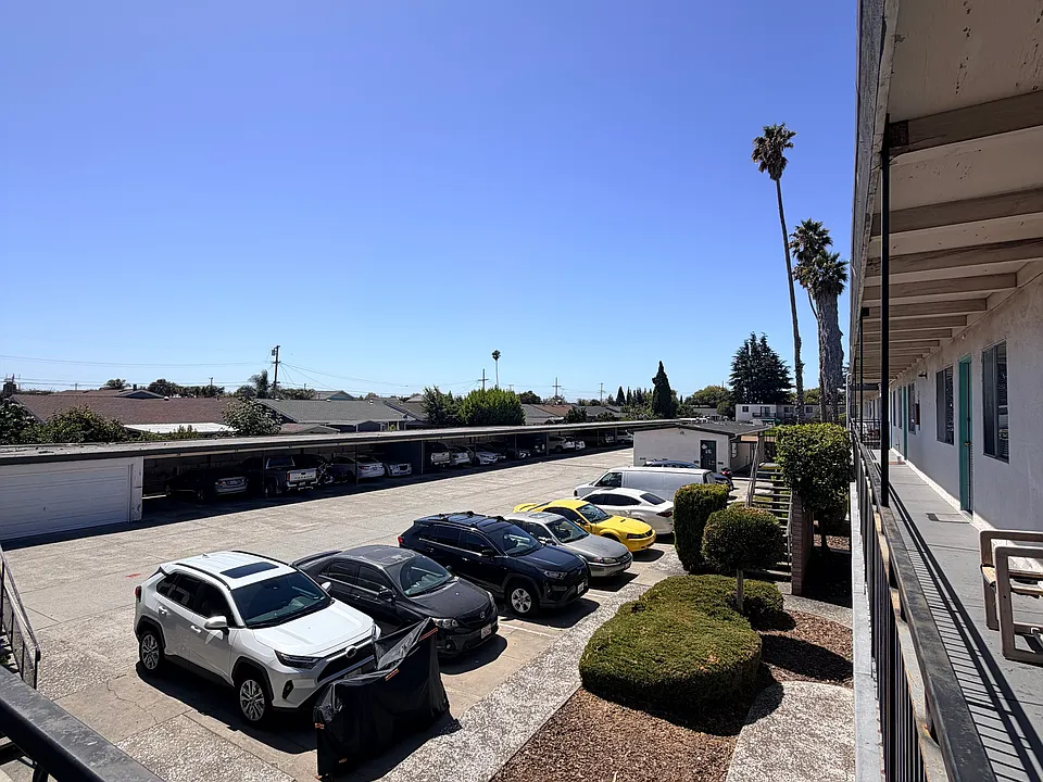 Valencia Gardens