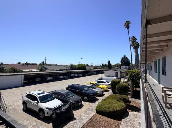 Valencia Gardens