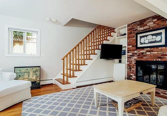 2nd image of 85 Pitman Rd