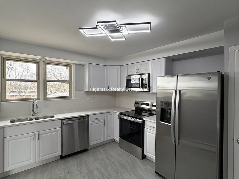 8644 Skokie Blvd #405A — Photo 2