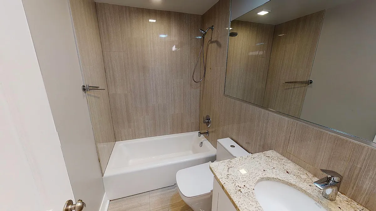 Building Photo - 1152 Oates St NE #2