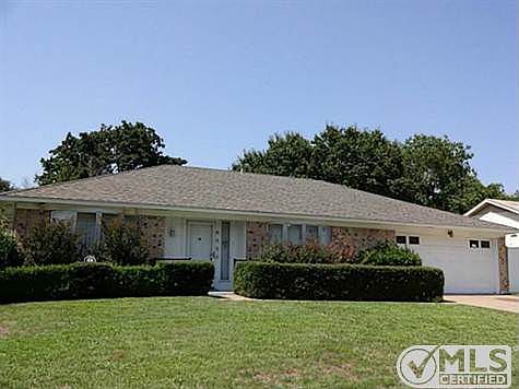4th image of 8525 Brookview Dr