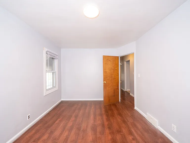 12105 Evergreen Ave — Photo 18