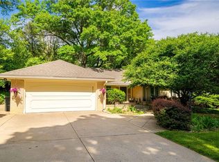 3015 Miller Rd, Saint Joseph, MO 64506