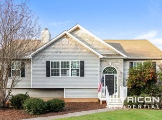 33 Jenna Ln, Dallas, GA 30157