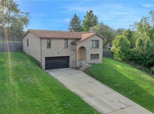 117 Macarthur Rd, Clairton, PA 15025