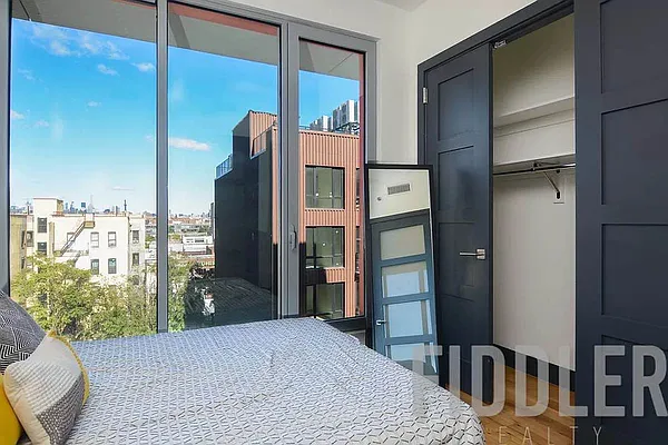 Rented by The KCI Group | media 5