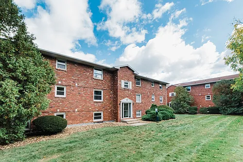 Brookside Apartments Photo 1
