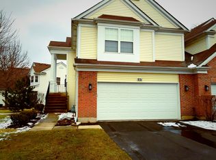 931 Ainsley Dr, West Chicago, IL 60185