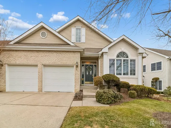 4 Trent Rd, Monroe Township, NJ 08831