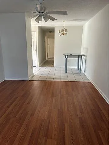 2 bed, 1.0 bath, 950 sqft, $1,350 — Photo 4