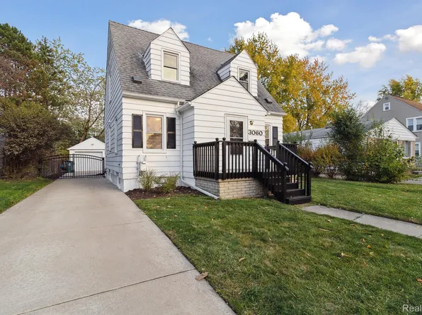 3060 Griffith Ave, Berkley, MI 48072