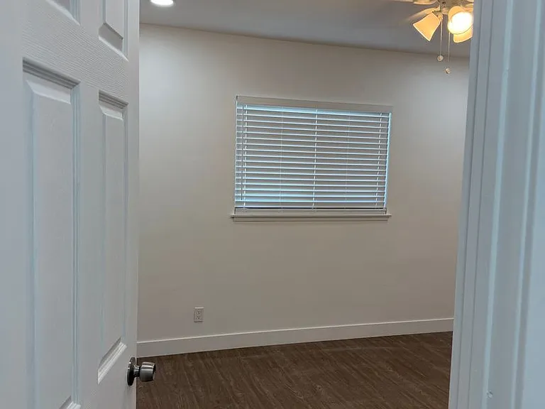 12681 Aristocrat Ave — Photo 11