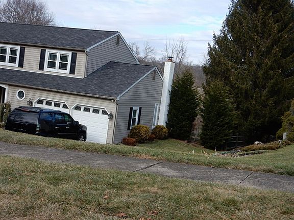 3rd image of 127 Liberty Dr