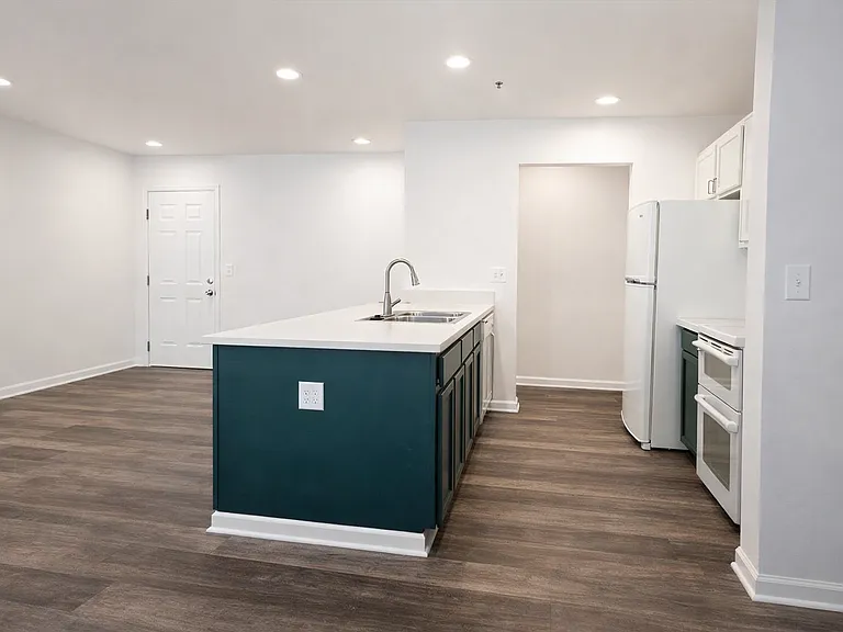 1513 W 70th Ave #101 — Photo 1
