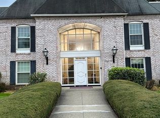 324 Russell Rd APT 110, Westfield, MA 01085