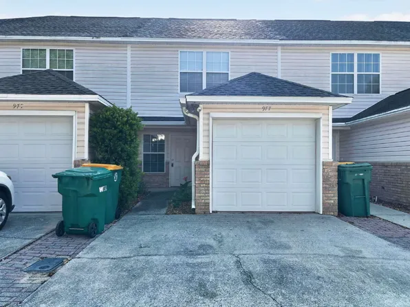 977 Scenic Oak Ln, Fort Walton Beach, FL 32547