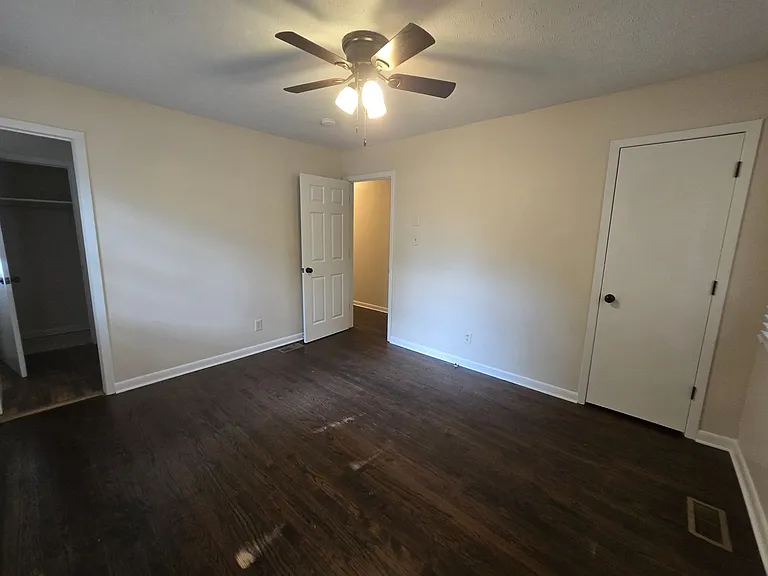 6343 Paddington Ct — Photo 18