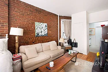 Rented by (Legacy) Elegran