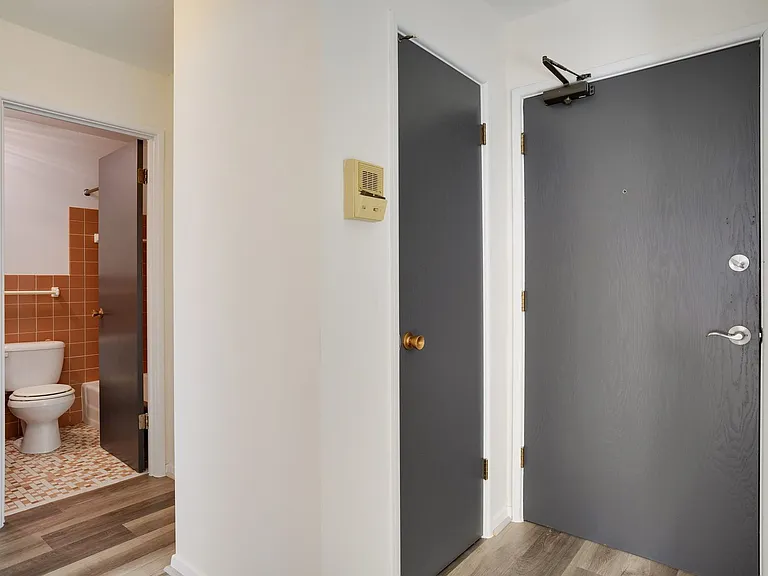 2800 Colfax — Photo 18