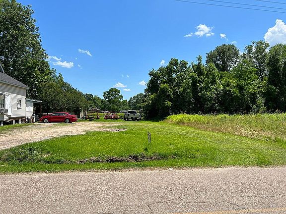 2nd image of 303 W Jefferson Ave