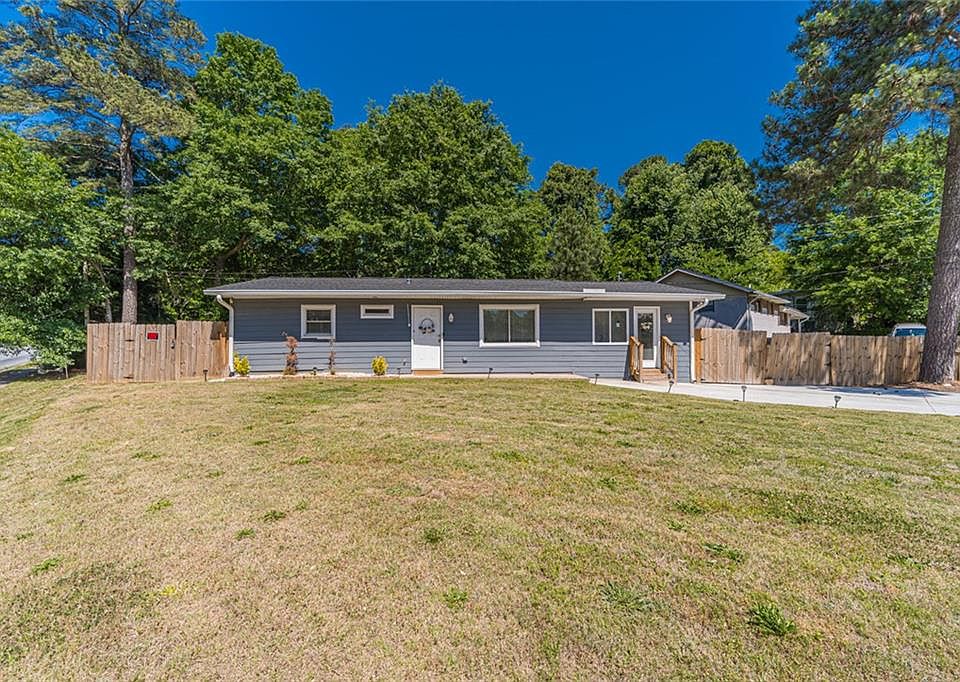 1st image of 2390 Brackett Rd SW